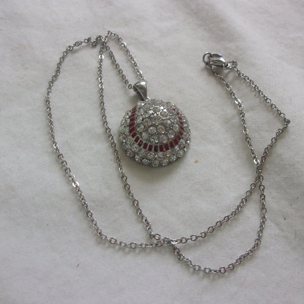 Baseball necklace